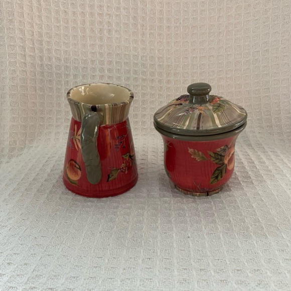 Tracy Porter Octavia Hill Collection Covered Sugar Bowl & Creamer - Picture 2 of 7